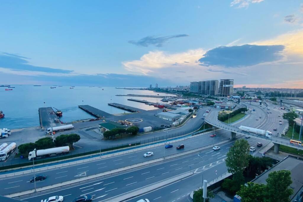 Luxury 2 Room Suite Apartment With Seaview In Center Istanbul Eksteriør bilde